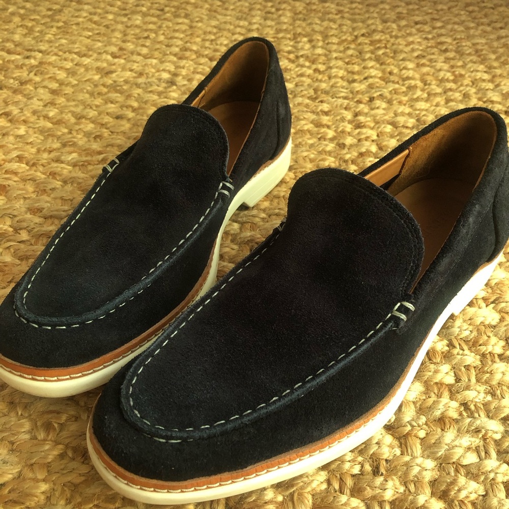 Allen Edmonds Wilder Venetian Slip On Loafer. Navy Blue Suede. Size 9.5 D